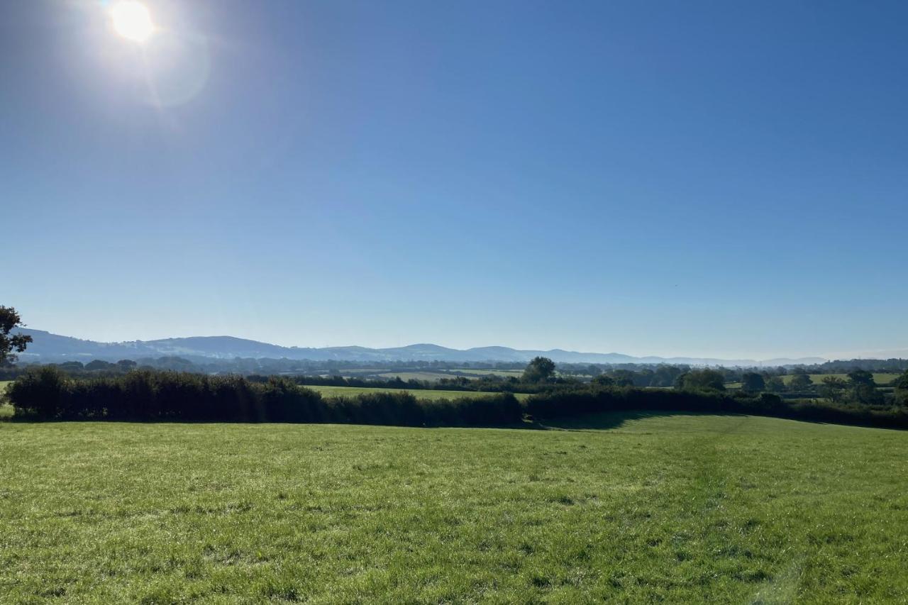 Abbey Farm Luxury Glamping Ξενοδοχείο Rhuddlan Εξωτερικό φωτογραφία