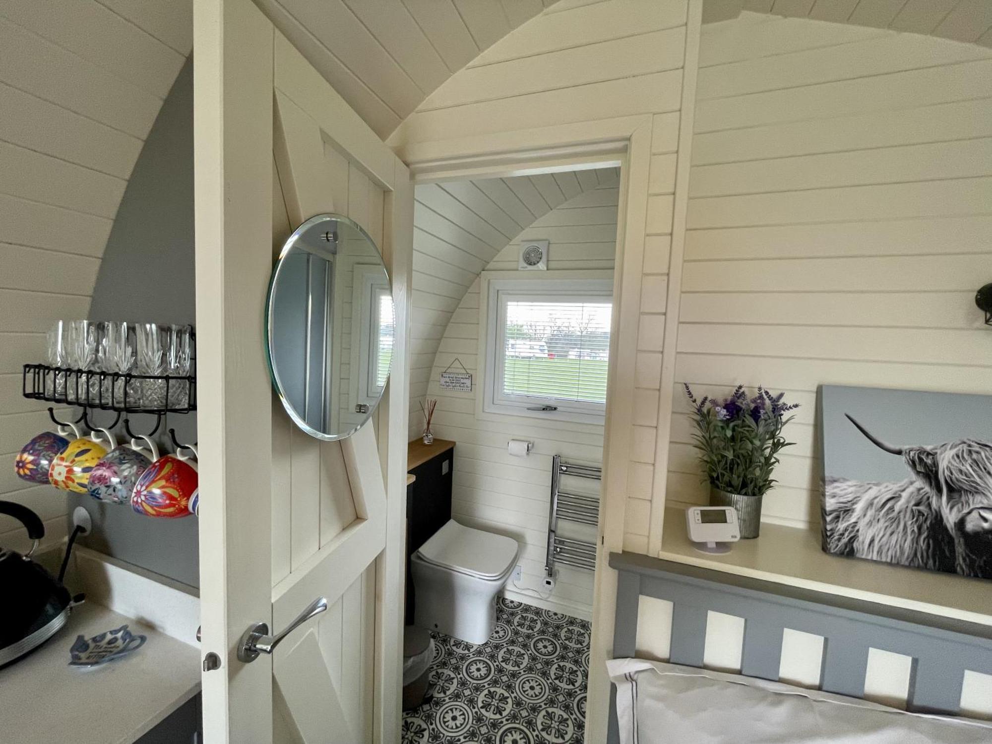 Abbey Farm Luxury Glamping Ξενοδοχείο Rhuddlan Εξωτερικό φωτογραφία