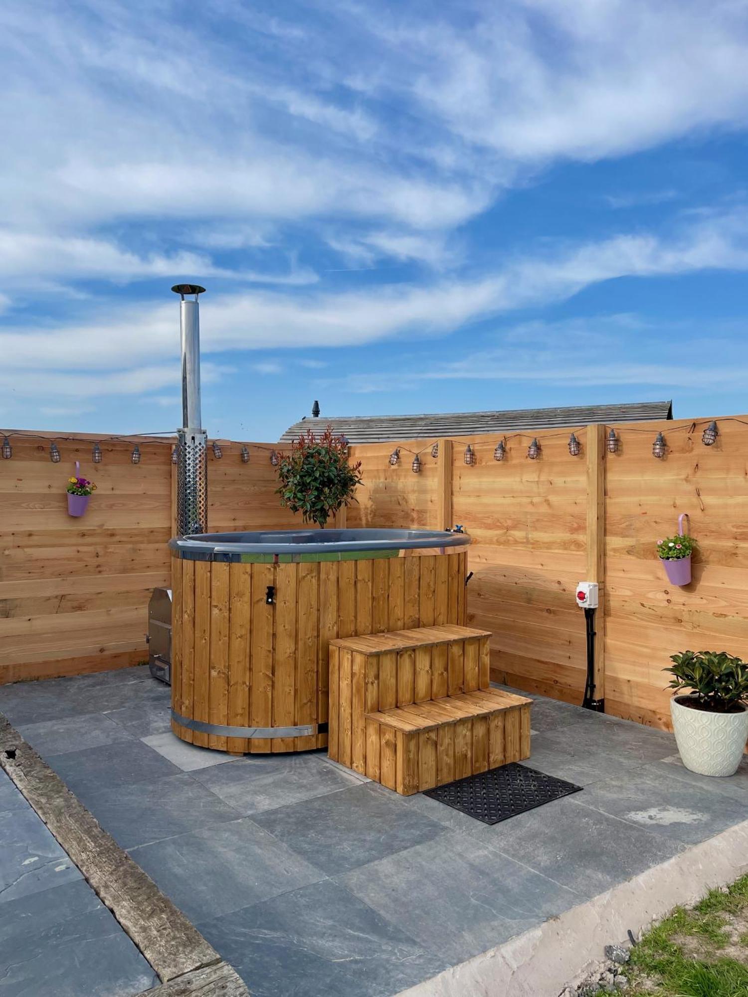 Abbey Farm Luxury Glamping Ξενοδοχείο Rhuddlan Εξωτερικό φωτογραφία